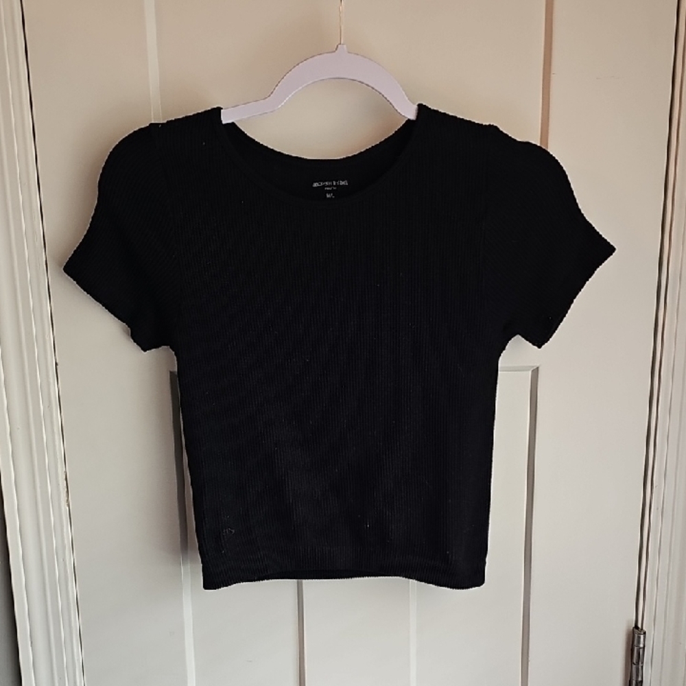 Modish Rebel Youth Sz M/Lstretchy Black Ribbed Crop Top.